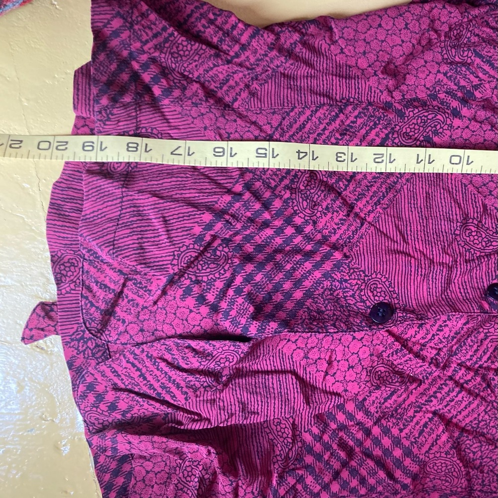 Lost Red Patterned Button-Down Shirt - Picture 7 of 9